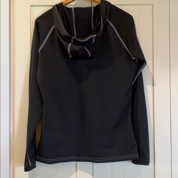 NWTR Kuhl “born in the mountains”hoodie woman’s L - Picture 7 of 8